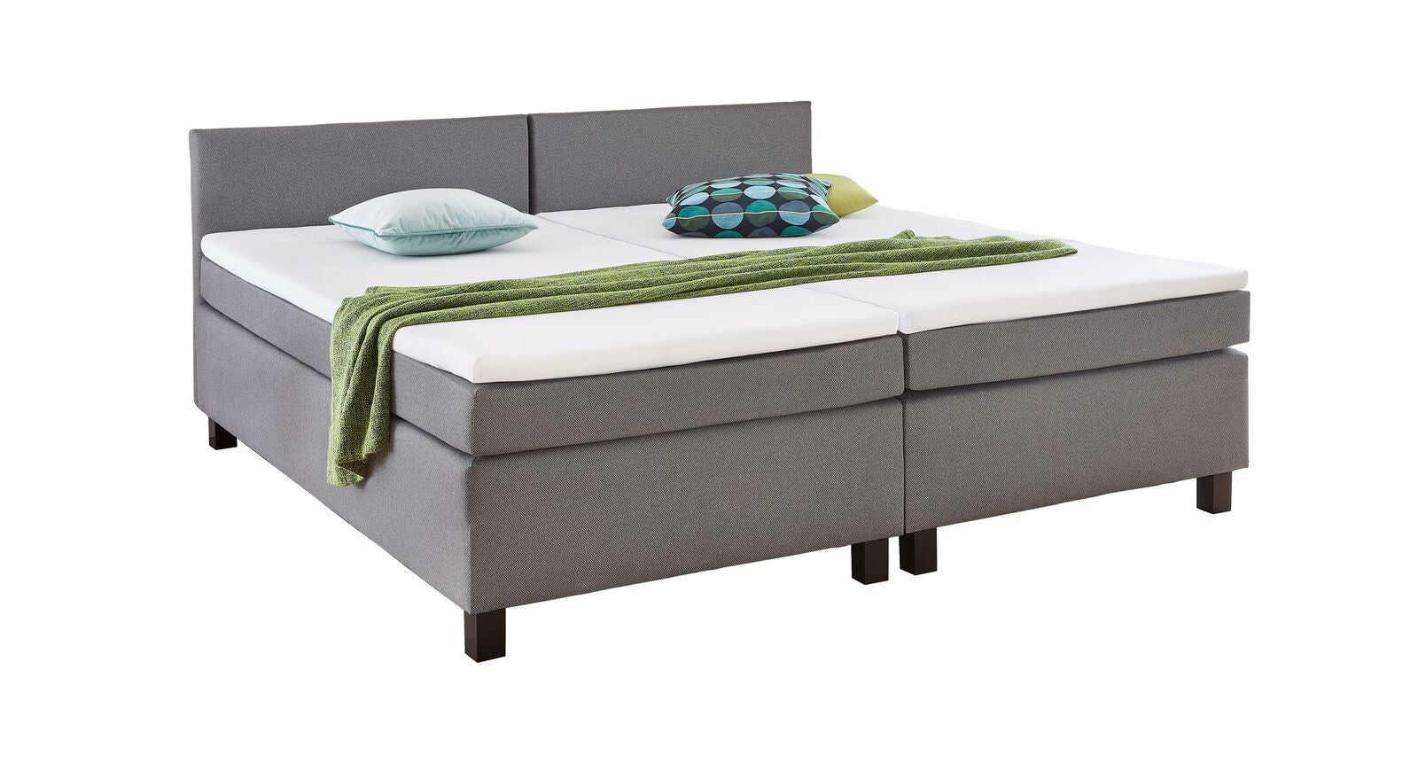 Komfortabler Doppelpack: mit zwei Boxspring-Einzelbetten "Lucan" nebeneinander erhalten Sie eine bequeme Liegefläche mit 200 cm Breite.