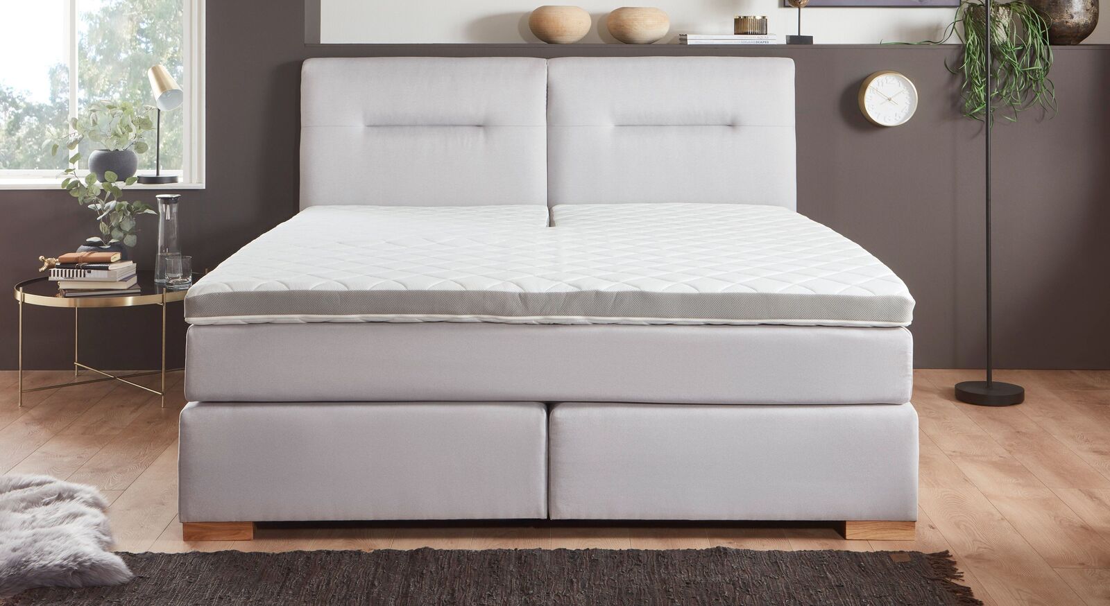 Zur Auswahl stehen Ihnen diverse Matratzen in verschiedenen Härtegraden, sodass Sie das Bett perfekt auf Ihre Bedürfnisse abstimmen können.