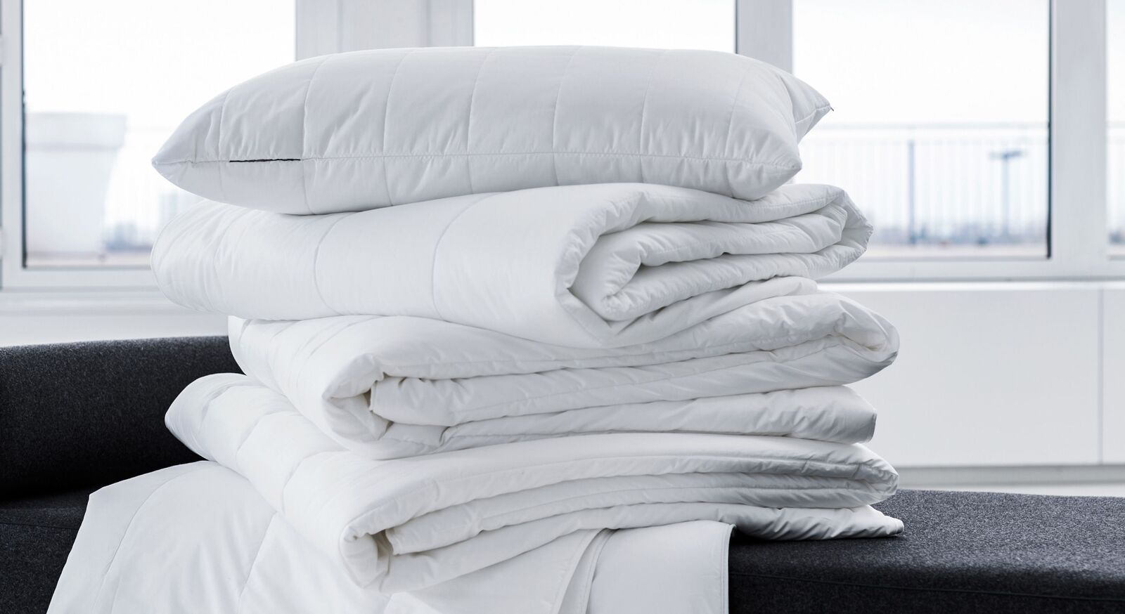 Centa-Star Markenfaser-Bettdecke "Famous" extra leicht