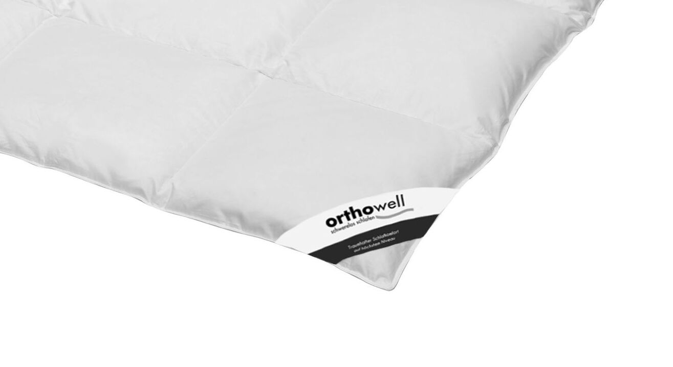 Mit der Daunen-Bettdecke der Marke orthowell erhalten Sie ein Qualitätsprodukt, das in Deutschland gefertigt wird.