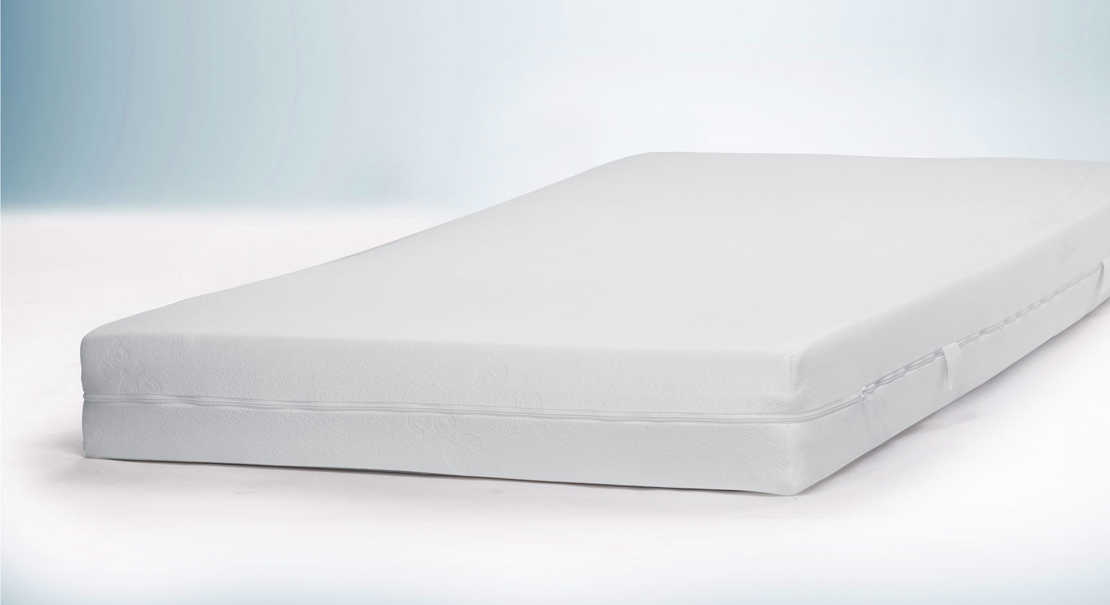 Weicher, unversteppter Jacquard-Bezug mit Aloe-Vera-Behandlung für höchste Anschmiegsamkeit.