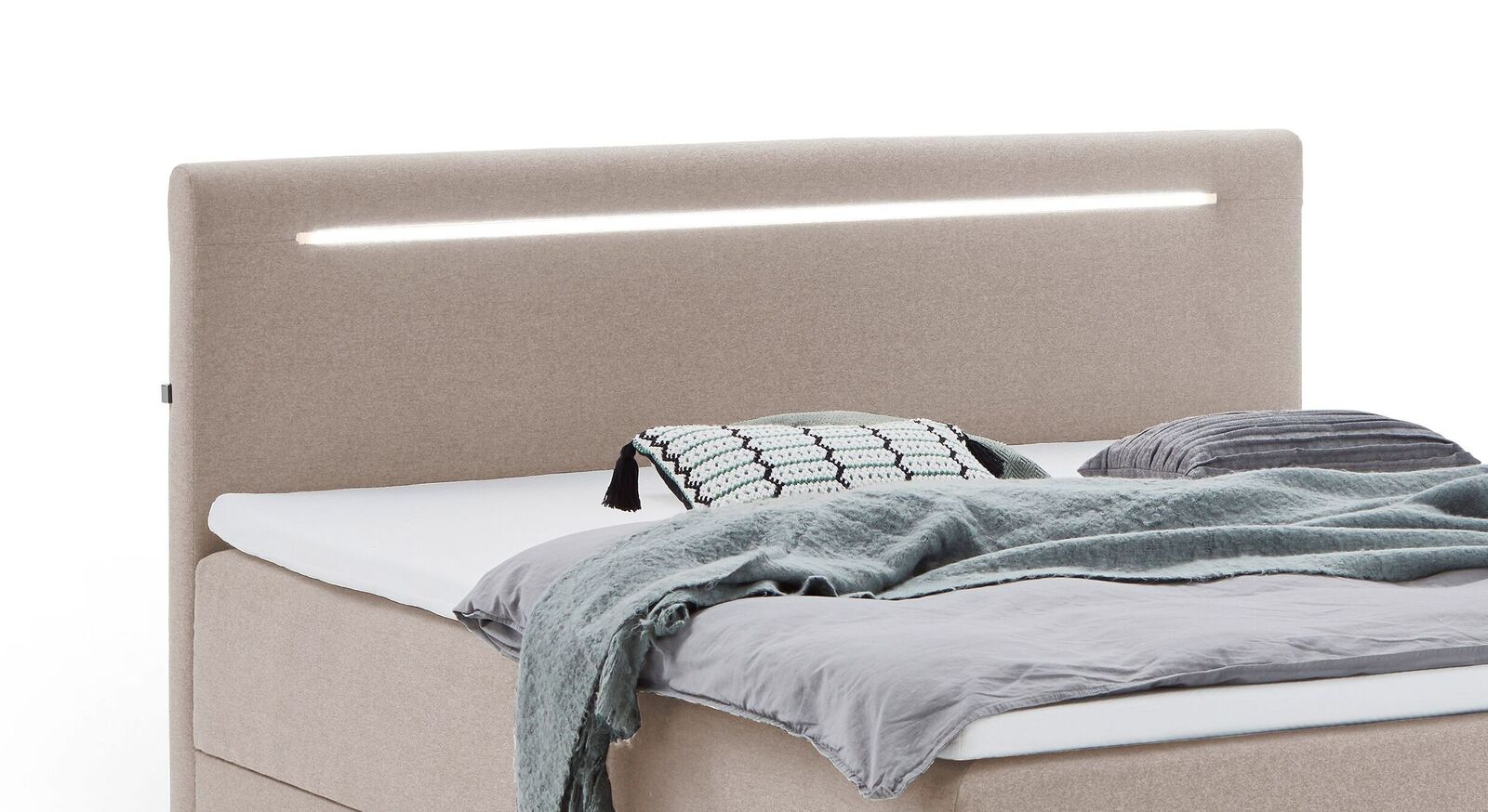 Die LED-Beleuchtung sorgt mit ihrer warm-wei&szlig;en Lichtqualit&auml;t f&uuml;r ein gem&uuml;tliches Ambienten in Ihrem Schlafzimmer.
