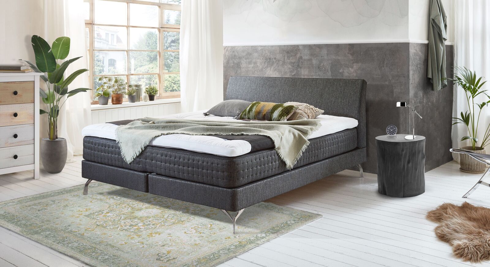 Dank einer Unterfederung aus Tonnen-Taschenfederkern ist das hochwertige Boxspringbett "Barima" f&uuml;r alle Schlafpositionen geeignet.