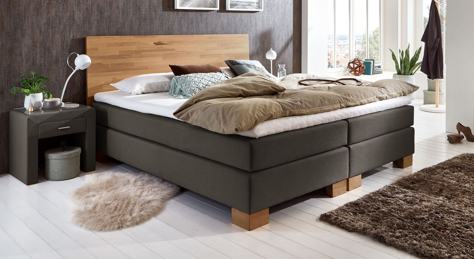 Mit dem Boxspringbett "Peachland" (hier 53&nbsp;cm hoch, in Anthrazit) setzen Sie auf eine flexible Schlafst&auml;tte.