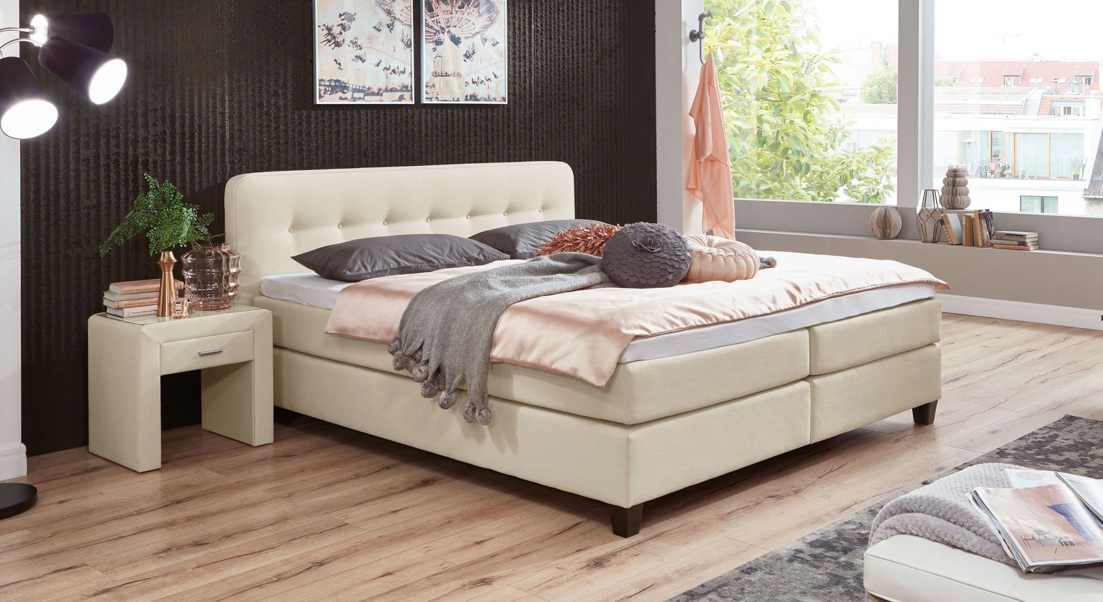 Mit dem Boxspringbett "Westport" (hier 53&nbsp;cm hoch, in Creme) erhalten Sie eine komfortable Schlafst&auml;tte.