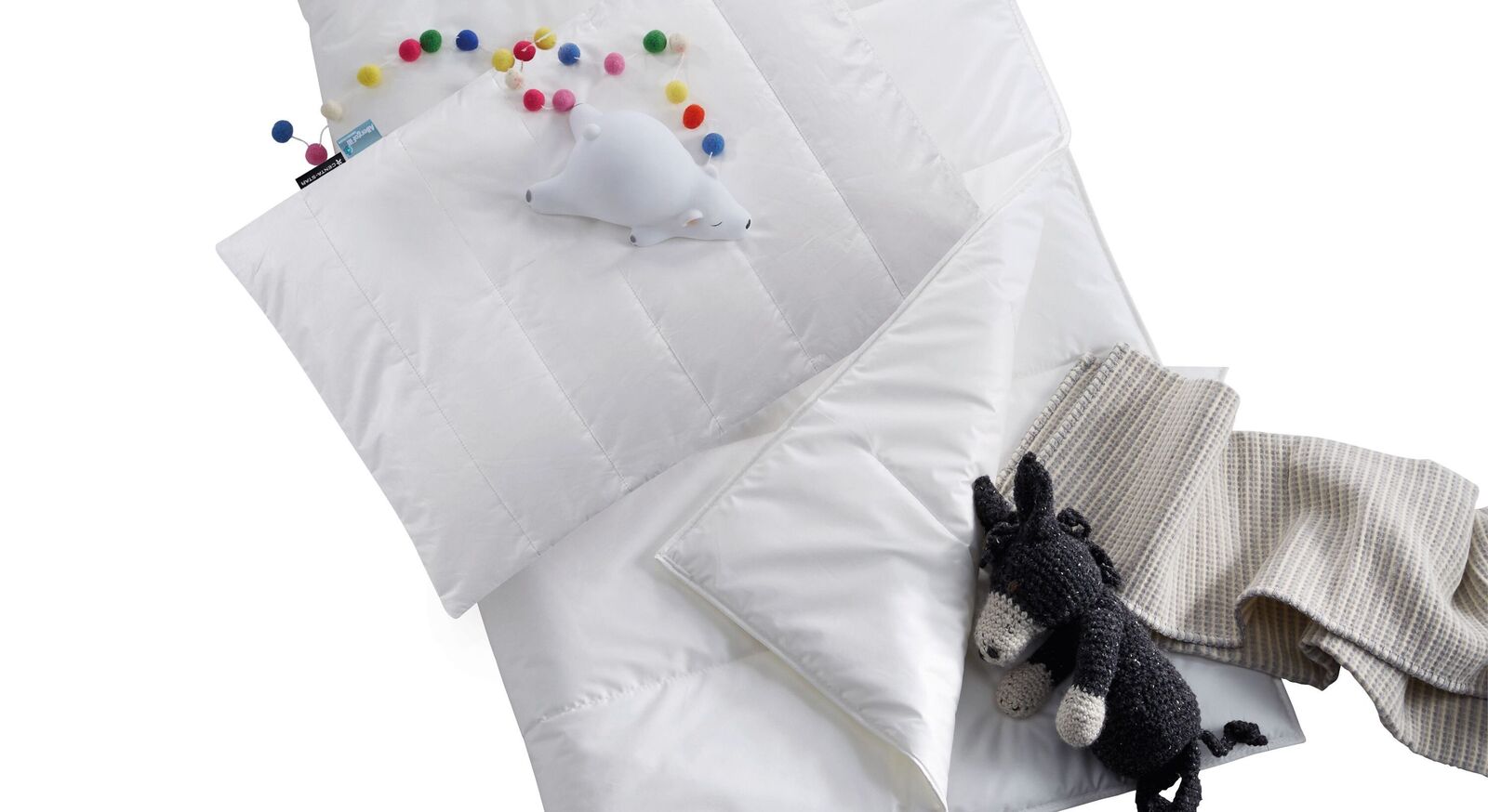 Besonders hygienisch: das Set Centa-Star Bettdecke & Kissen "AllergoProtect<sup>&reg;</sup>" Junior mit antiallergischer Schutzausr&uuml;stung.