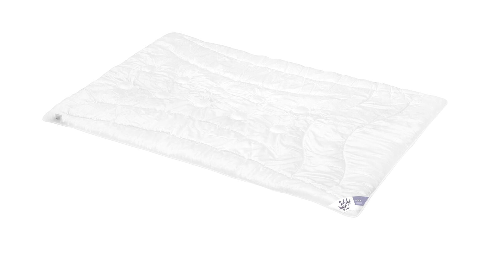 Die luxuri&ouml;se SCHLAFSTIL Cashmere-Flaum-Bettdecke "N700" medium ist die ideale Wahl, wenn Sie eine leichte Zudecke f&uuml;r das ganze Jahr suchen.