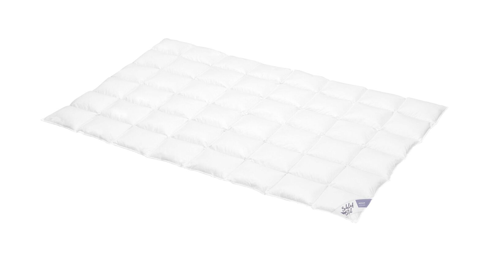 Die SCHLAFSTIL G&auml;nsedaunen-Bettdecke "D600" medium eignet sich als leichte Zudecke f&uuml;r jede m&auml;&szlig;ig warme und kalte Nacht.