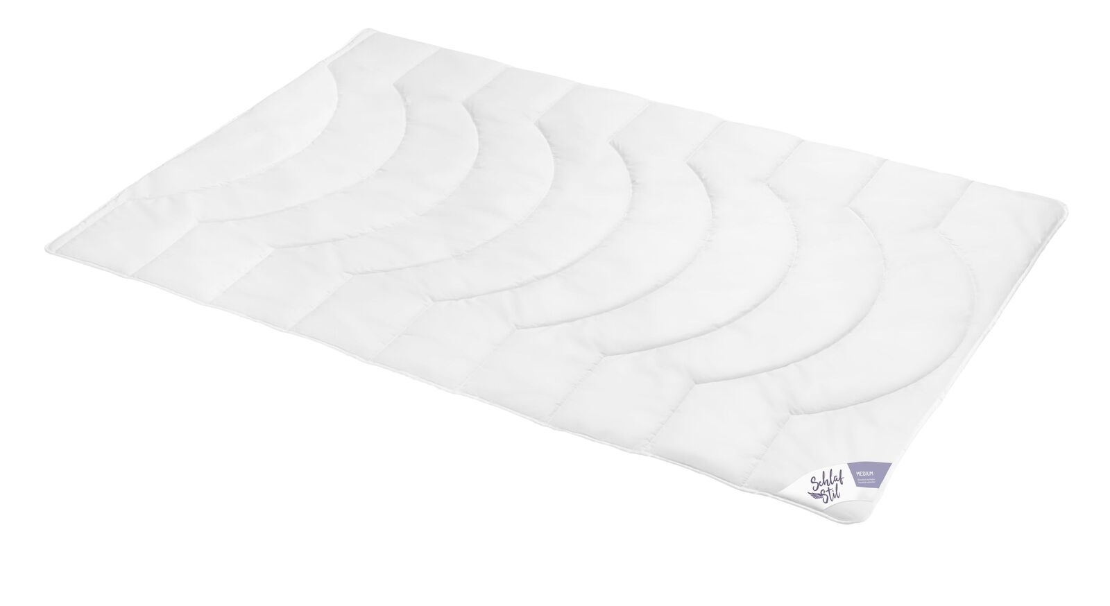 Die SCHLAFSTIL Markenfaser-Bettdecke "F200" medium eignet sich hervorragend f&uuml;r die &Uuml;bergangszeit oder als w&auml;rmere Sommerdecke.
