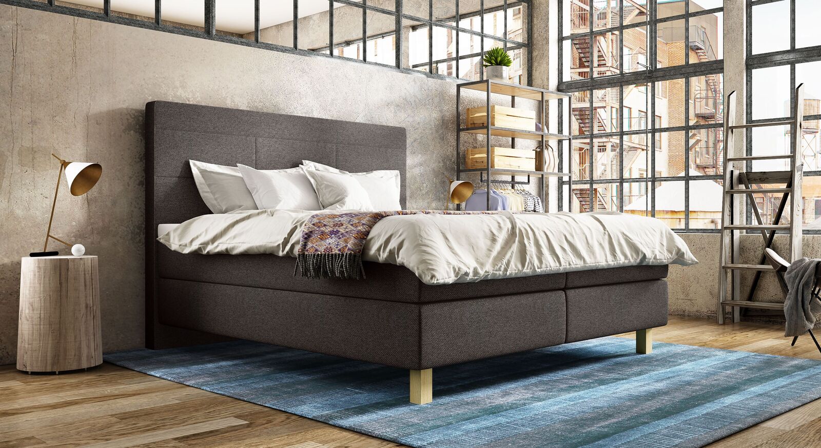 Hingucker im Schlafzimmer: das SCHLARAFFIA Boxspringbett "Verdi" mit extra hohem Kopfteil und Eichenholz-F&uuml;&szlig;en (Topper optional).