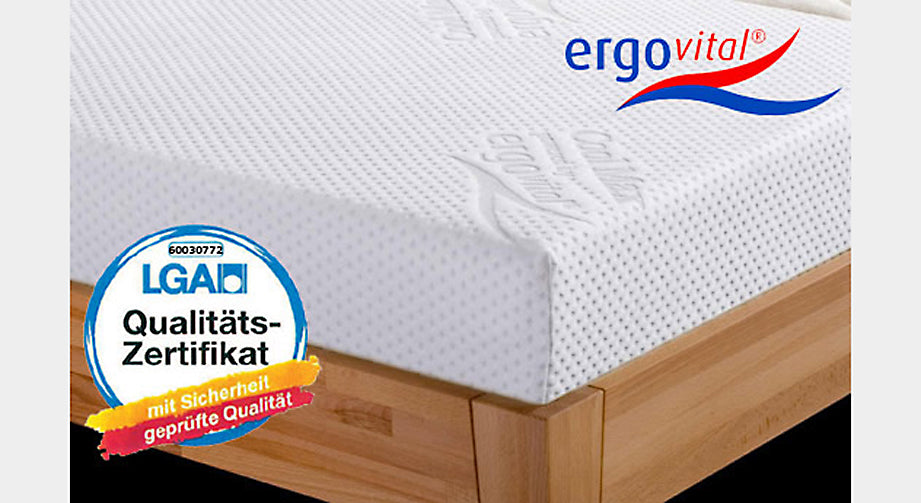 Mittelfeste Visco-Matratze "ergowell" f&uuml;r orthop&auml;disch korrektes Liegen in allen Schlafpositionen.